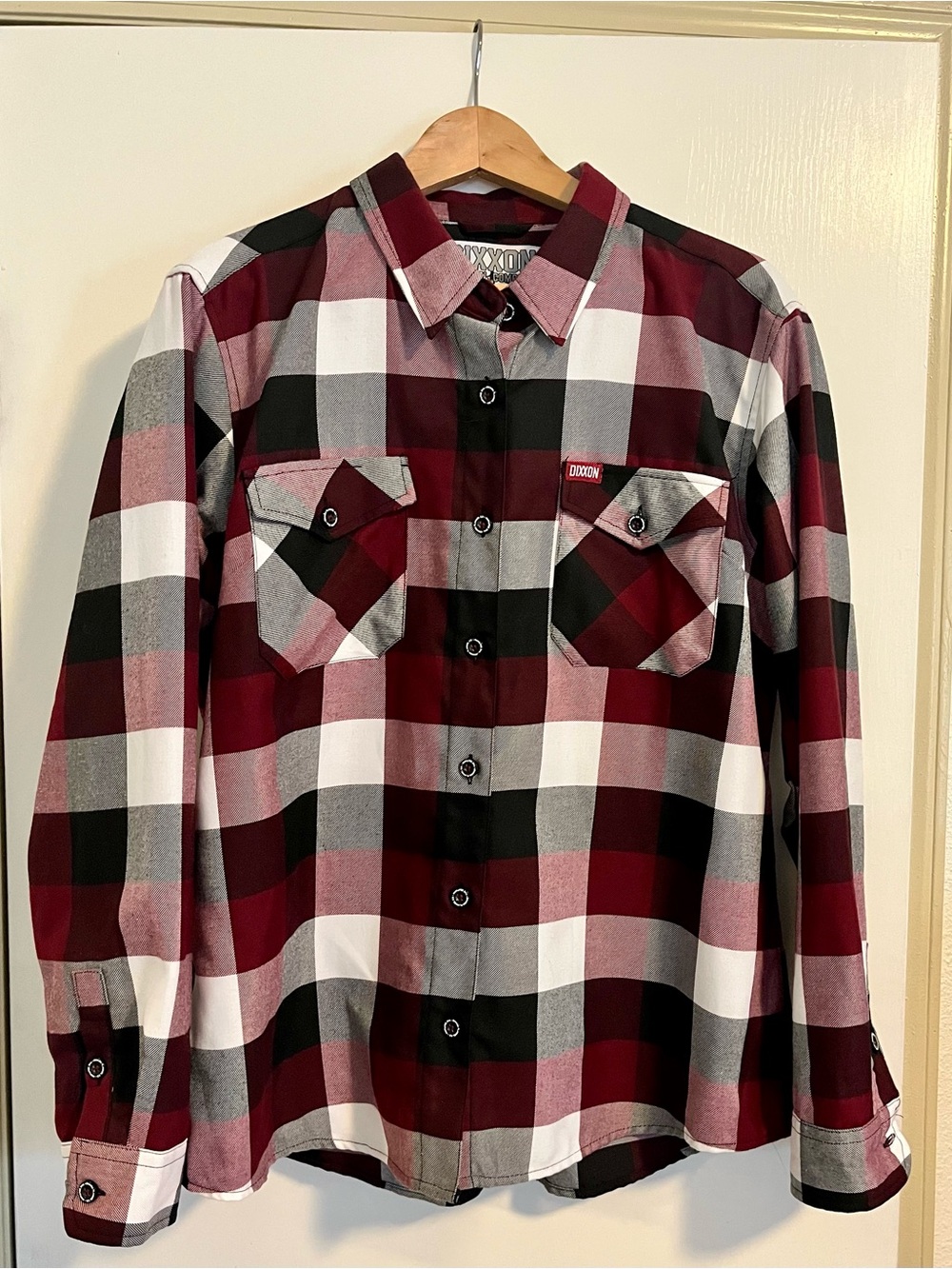 Dixxon Women’s Southpaw 
Red Black White Flannel XL